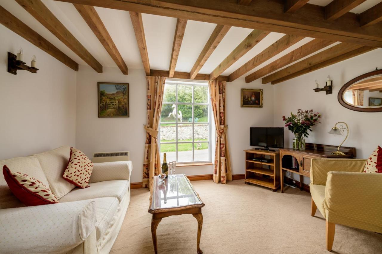 Luccombe Farm Holiday Cottages Milton Abbas Экстерьер фото