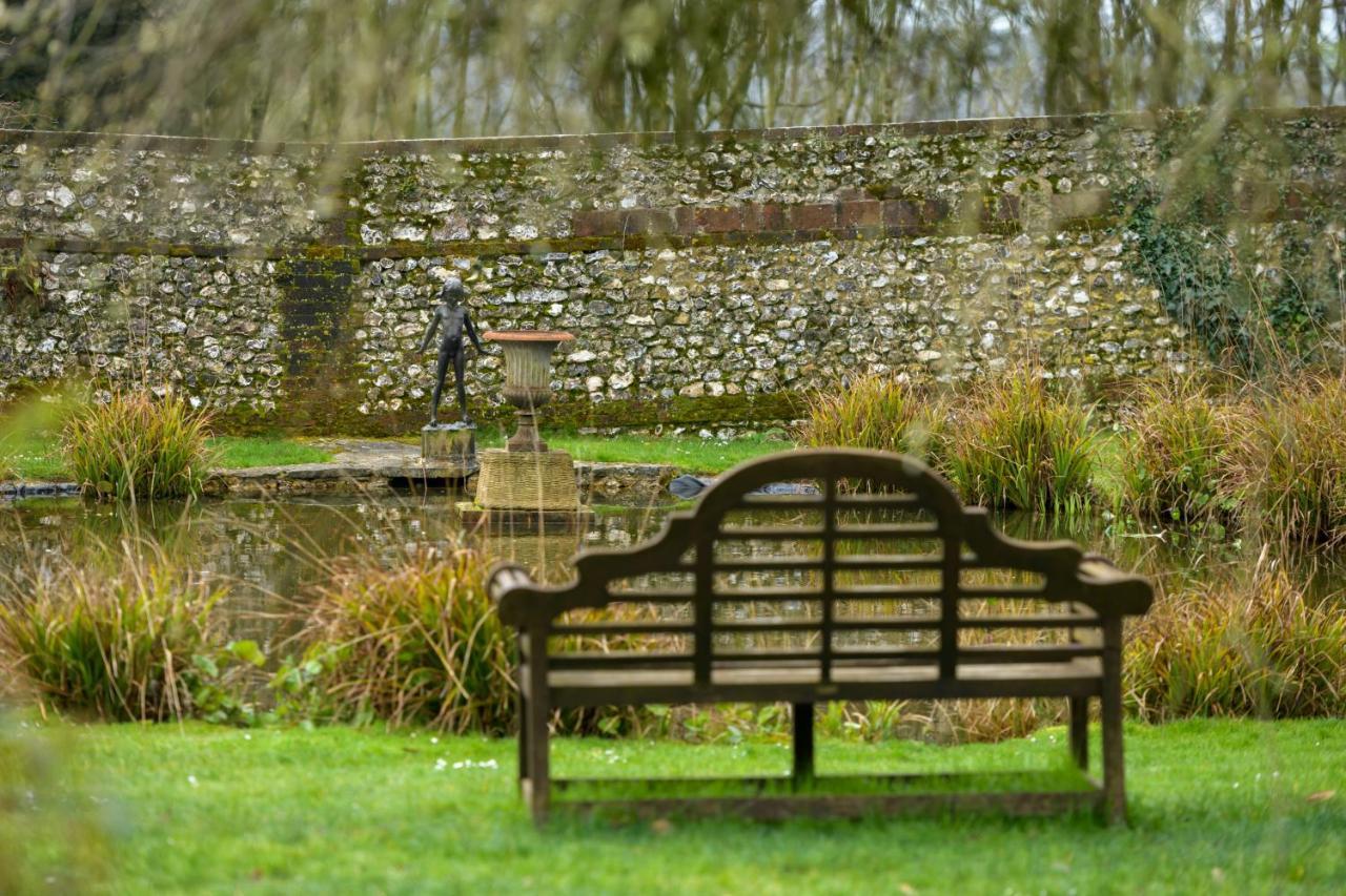 Luccombe Farm Holiday Cottages Milton Abbas Экстерьер фото